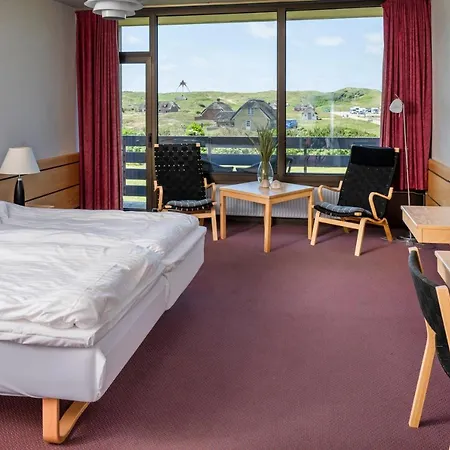 Strandhotellet Vederso 乌尔夫堡