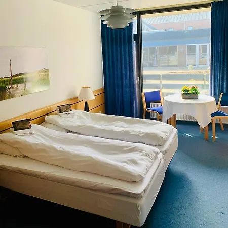 酒店 Strandhotellet Vederso 乌尔夫堡