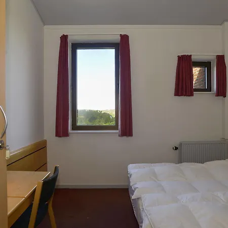 酒店 Strandhotellet Vederso 3*